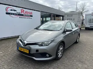 Toyota Auris Touring Sports 1.8 Hybrid Now