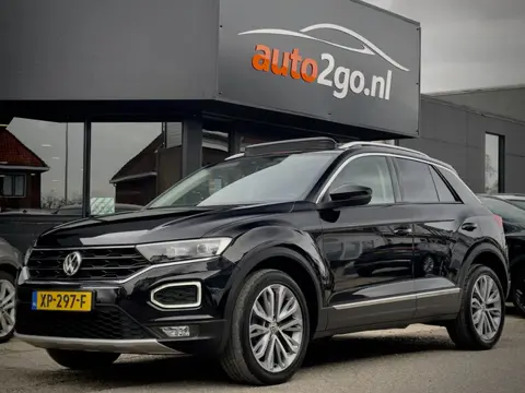 Volkswagen T-Roc 1.5 TSI AUT7 SPORT PANODAK LEDER NAVI CAMERA DIGI-DASH APPLE-CARPLAY LED LMV PDC