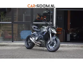 Ducati Streetfighter V2