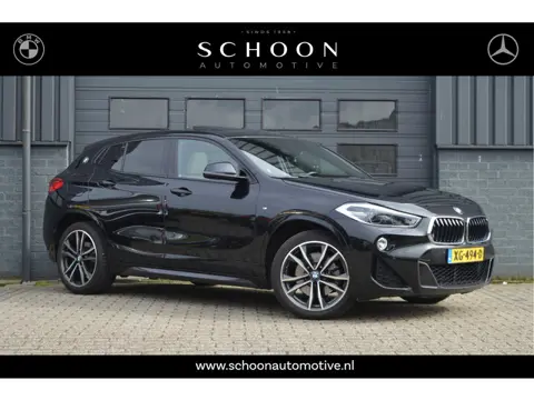 BMW X2 sDrive20i High Executive | M-PAKKET | PANO | HUD | TREKHAAK |