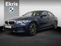 BMW 3-serie 320e Business Edition Plus | Trekhaak | Panoramadak | Stoelverwarming |
