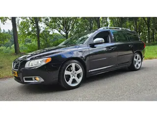 Volvo V70 2.0T R-Edition Automaat ! 12-02-2027 APK ! NL Auto