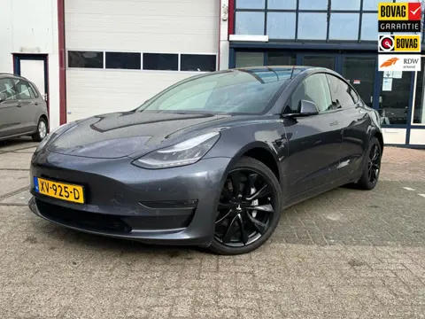 Tesla Model 3 Long Range AWD 75 kWh BLACK LINE!