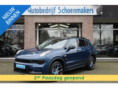 Lynk & Co 01 1.5 261PK! 6.6Kwh LADEN! BASIS!! 360-CAMERA STOELVERW. PANO/SCHUIF MEMORY INFINITY DAB 