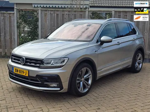 Volkswagen Tiguan 1.5 TSI ACT Highline Business R-Line Trekhaak/Cam/App