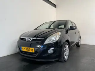 Hyundai i20 1.2i DynamicVersion. APK 02-2027! (bj 2011)