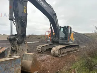 Volvo EC 300 E (bj 2021)