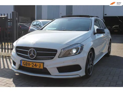 Mercedes-Benz A-klasse 200 AMG Pano Xenon PDC Cruise Clima Topstaat!!