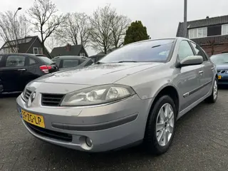 Renault Laguna 2.0-16V Tech Line,Apk31/1/27,Airco,Cruise,Nap,Navi