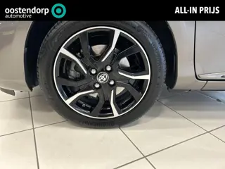 Toyota Yaris 1.5 Hybrid Bi-Tone