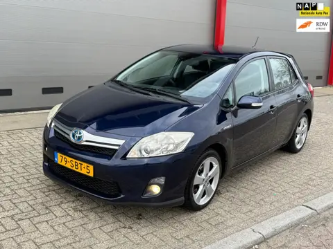 Toyota Auris 1.8 Full Hybrid Dynamic Business