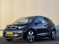 BMW i3 Basis 94Ah 33kWh - pano - warmtepomp - nap! - navi - camera -
