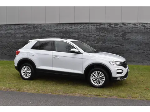 Volkswagen T-Roc 1.5 TSI Automaat Navi parkeer-camera