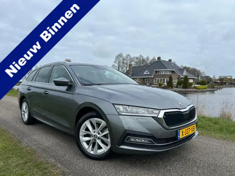 Škoda Octavia Combi 1.0 TSI Business Edition Plus Elec. Trekhaak / Stuur/Stoel verwarming