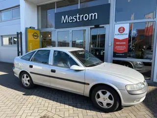 Opel Vectra 1.8i-16V GL Plus Automaat / ECC/ Trekhaak