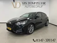 Ford Focus 1.0 EcoB. 125PK / Hybrid ST-LINE X / HEAD-UP / STOEL-STUURVERW. / TREKH. / CAMERA /