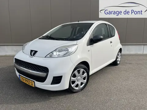 Peugeot 107 1.0-12V Accent Airco, nieuwe apk!
