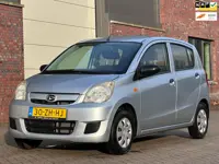 Daihatsu Cuore 1.0 Trend Nieuwe APK**4 Nieuwe all season banden*NAP*Stuurbekrachtiging*Nette auto*