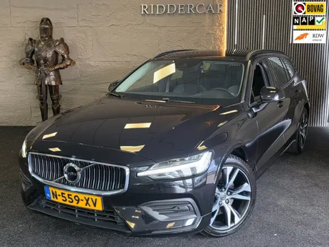 Volvo V60 2.0 B3 Momentum|GARANTIE|NAP|TREKHAAK|CRUISE|CAMERA|LED|VELGEN