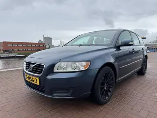 Volvo V50 2.0 /Airco/Cruise/Trekhaak/Navi/Frisse APK