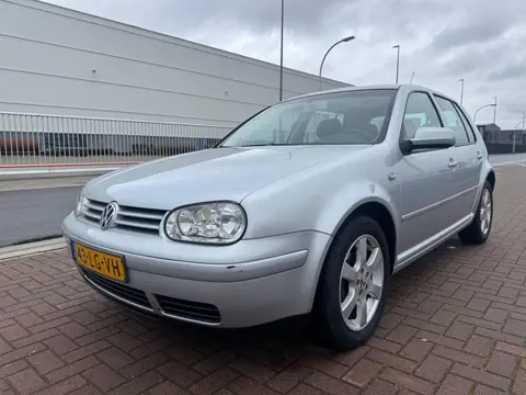 Volkswagen Golf 1.6-16V /Airco/Cruise/Trekhaak/Nieuwe APK