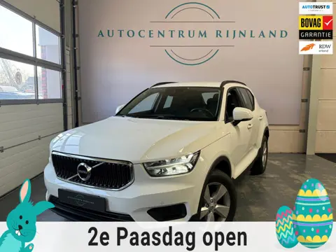 Volvo XC40 !!! Paas Actie € 24.999,- !!! T2 Momentum Core Automaat, Carplay, Camera