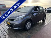 Toyota Yaris 1.0 VVT-i Aspiration 5 deurs airco nieuwstaat