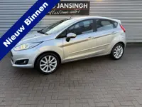 Ford Fiesta 1.0 EcoBoost Titanium met 94.225km!! | Clima | Trekhaak | PDC V+A | Dealer onderhouden |