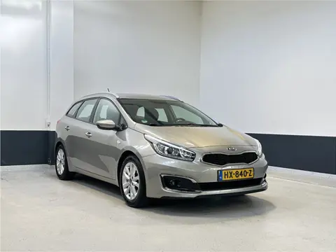 Kia Cee'd Sportswagon 1.0 T-GDi First Edition | Camera | Navigatie | LM velgen |