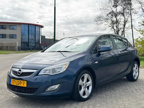 Opel Astra 1.6 Edition Airco/NAVI/NAP