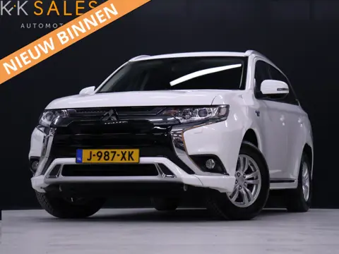 Mitsubishi Outlander 2.4 PHEV Pure [STOELVERWARMING,ACHTERUITRIJCAMERA, CRUISE CONTROL, PARKEERSENSO
