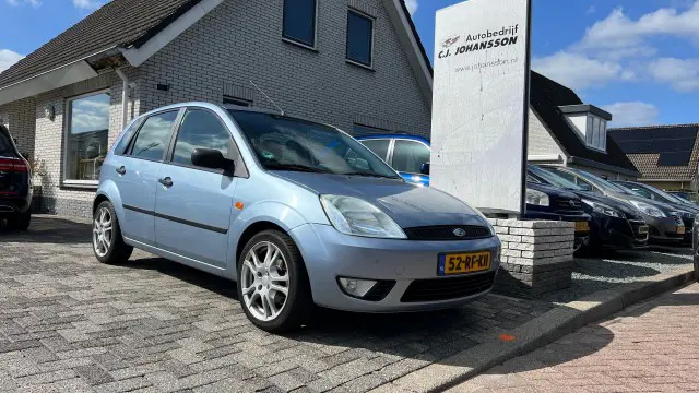 FORD FIESTA 1.3 Futura
