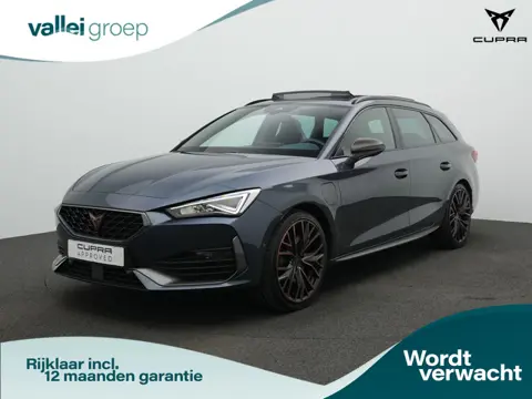 CUPRA Leon Sportstourer 1.4 e-Hybrid 245 pk VZ | Panoramadak | Lederen Sabelt kuipstoelen | Adaptief