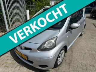 Toyota Aygo 1.0-12V Comfort Navigator, Apk 09/2026, Airco, 5 deurs