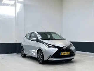 Toyota Aygo 1.0 VVT-i x-play | NL | 2 Eig | Navigatie | Camera|