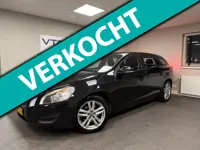Volvo V60 1.6 T3 Kinetic Navi|ClimateControl|PDC A|Dealer Onderhouden|APK 05-2026