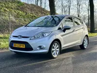 Ford Fiesta 1.25 Ghia 96.000 KM | Airco | Voorruitverwarming | Cruise control | Zeer goed onderhoude
