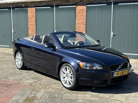 Volvo C70 Convertible 2.5 T5 Summum Dynaudio Bluetooth Youngtimer