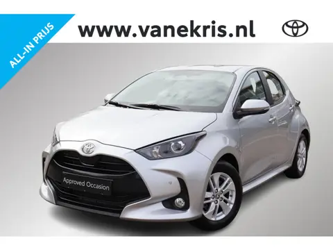 Toyota Yaris 1.5 Hybrid 115 Active Limited Stoel & stuurverwarming, parkeersensoren