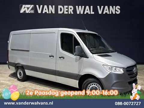 Mercedes-Benz Sprinter 315 CDI 150pk L2H1 Euro6 Airco | Camera | Apple Carplay | Chauffeursstoel And