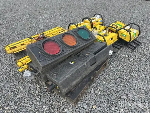 Pike of (4) Pike Portable Traffic Light