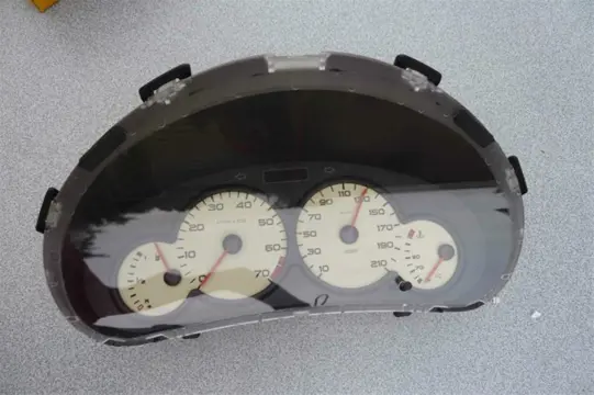 Onderdelen kilometerteller snelheidsmeter toerenteller