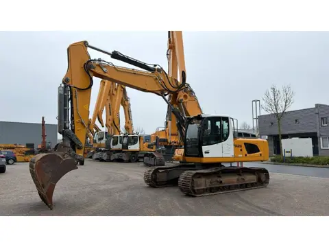 Liebherr R 926 LC (bj 2013)