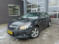 Chevrolet Cruze 1.6 LS | Trekhaak | Airco | Cruise | Parkeersensoren achter | 16" Lichtmetalen Velge