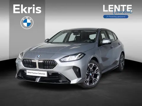 BMW 1 Serie 120 | M Sport Design | Achteruitrijcamera | Stoelverwarming | Driving Assistant | 18'' |