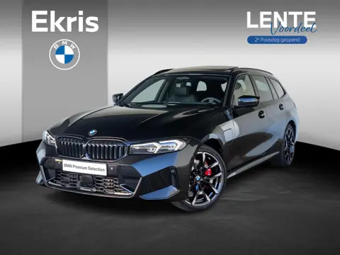BMW 3 Serie Touring 330e | M Sportpakket Pro | Innovation Pack | Verwarmd Stuurwiel | Comfort Access