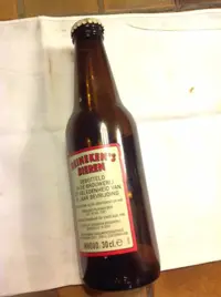 HEINEKEN oude bierfles ( leeg) met dop