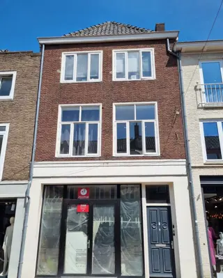 Woning aan de Waterstraat te Tiel