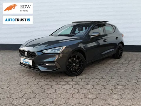 Seat Leon eHybrid PHEV FR l PANODAK l CAMERA l ACC l TOPSTAAT!