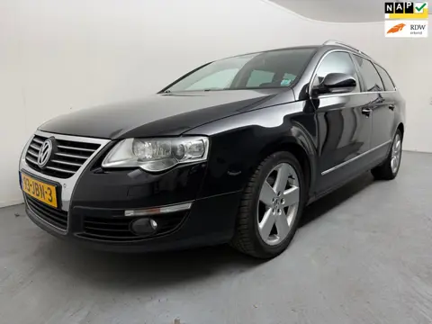 Volkswagen Passat Variant 2.0 TFSI Highline # Automaat # Xenon # Leder # Trekhaak # Pdc # Apk # Nap